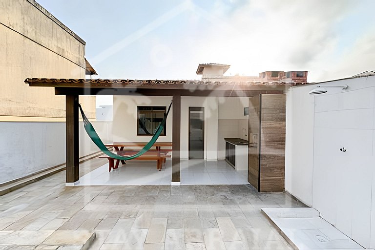 Duplex c/ Terraço e Churrasqueira 1 min da Prainha